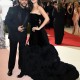 The Weeknd in Givenchy en Bella Hadid in Givenchy Haute Couture