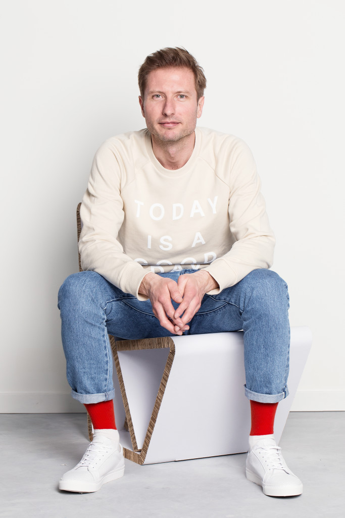 Qnoop socks: wear them, don’t lose them