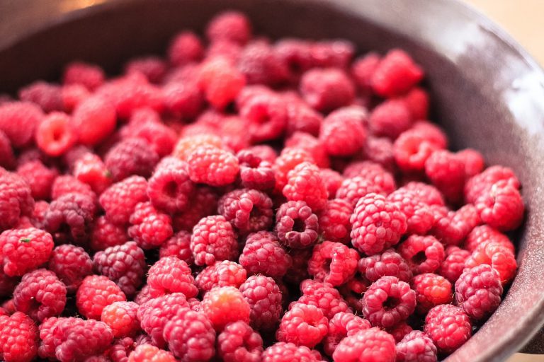 Lazy Sunday – Vegan raspberry cheesecake cups Lazy Sunday – Vegan raspberry cheesecake cups
