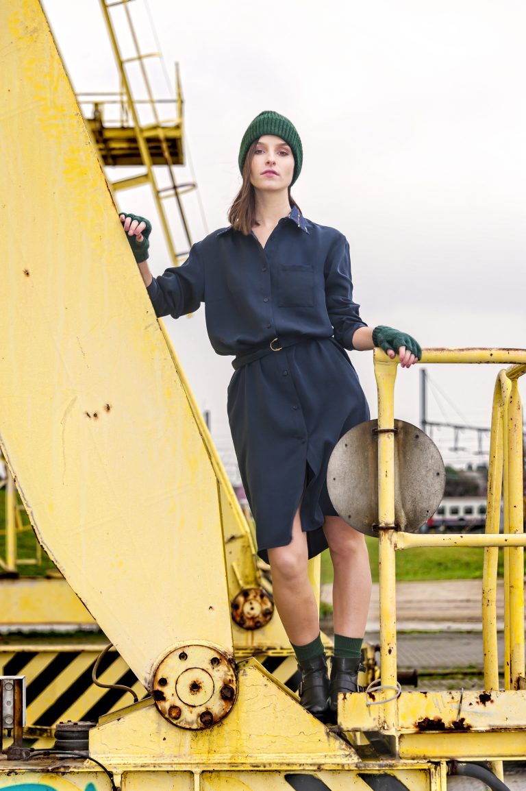 Antwerpse brand ‘Mon Col’ introduceert FW19 collectie ‘The Love Force’: Een militaire romance Antwerpse brand ‘Mon Col’ introduceert FW19 collectie ‘The Love Force’: Een militaire romance