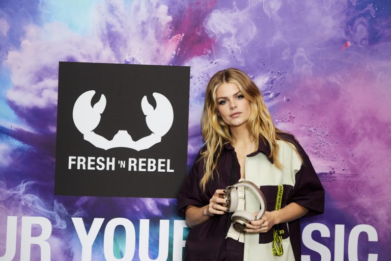 Rotterdamse audiobrand Fresh ‘n Rebel lanceert colourful collectie met Nederlandse ster Davina Michelle